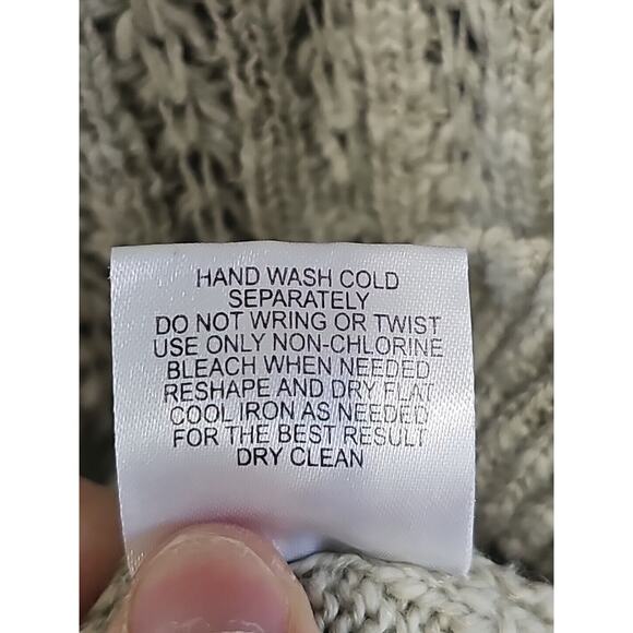 Pink Rose Cable Knit Sweater V-Neck Size Medium Grey Rolled Cuff Classic Preppy - Picture 3 of 6